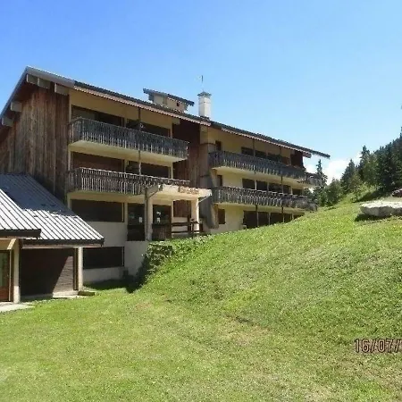 Station Apartment